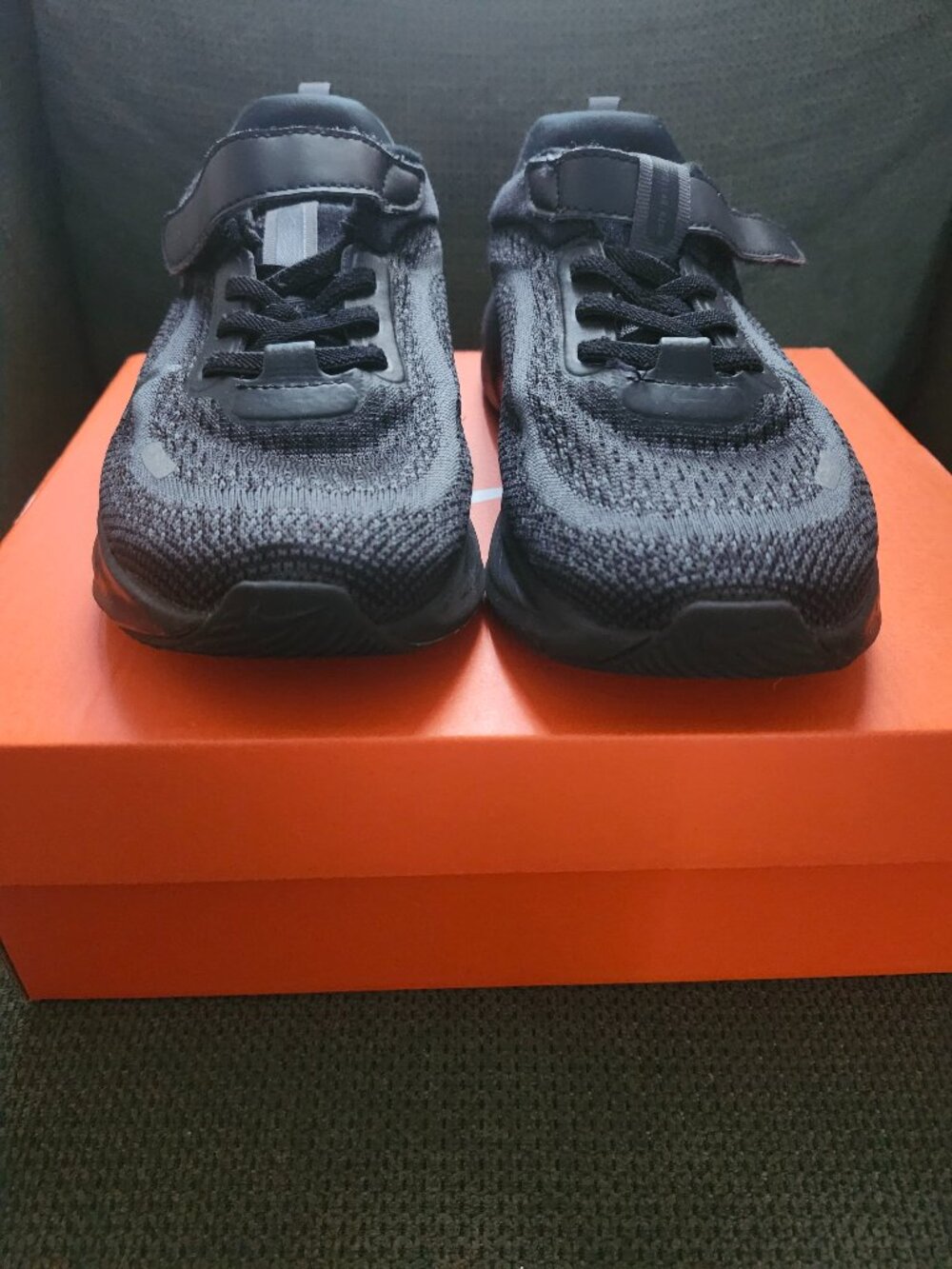 Boys sneakers